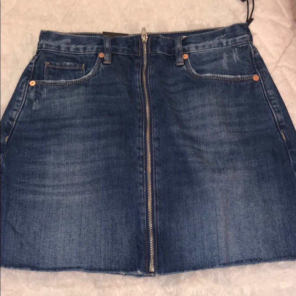 Cute BlankNYC denim skirt